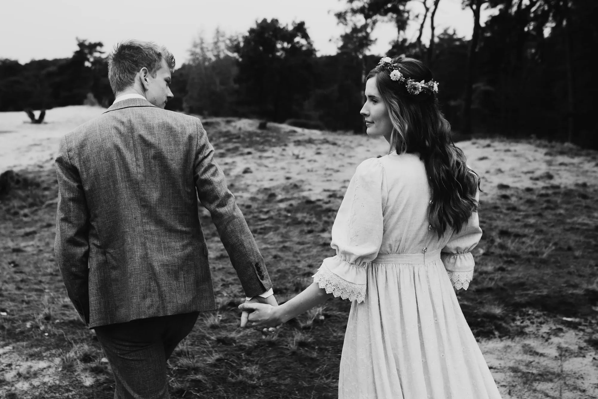 Bruiloft van Ivo en Heidi midden in het bos. — trouwfoto 21