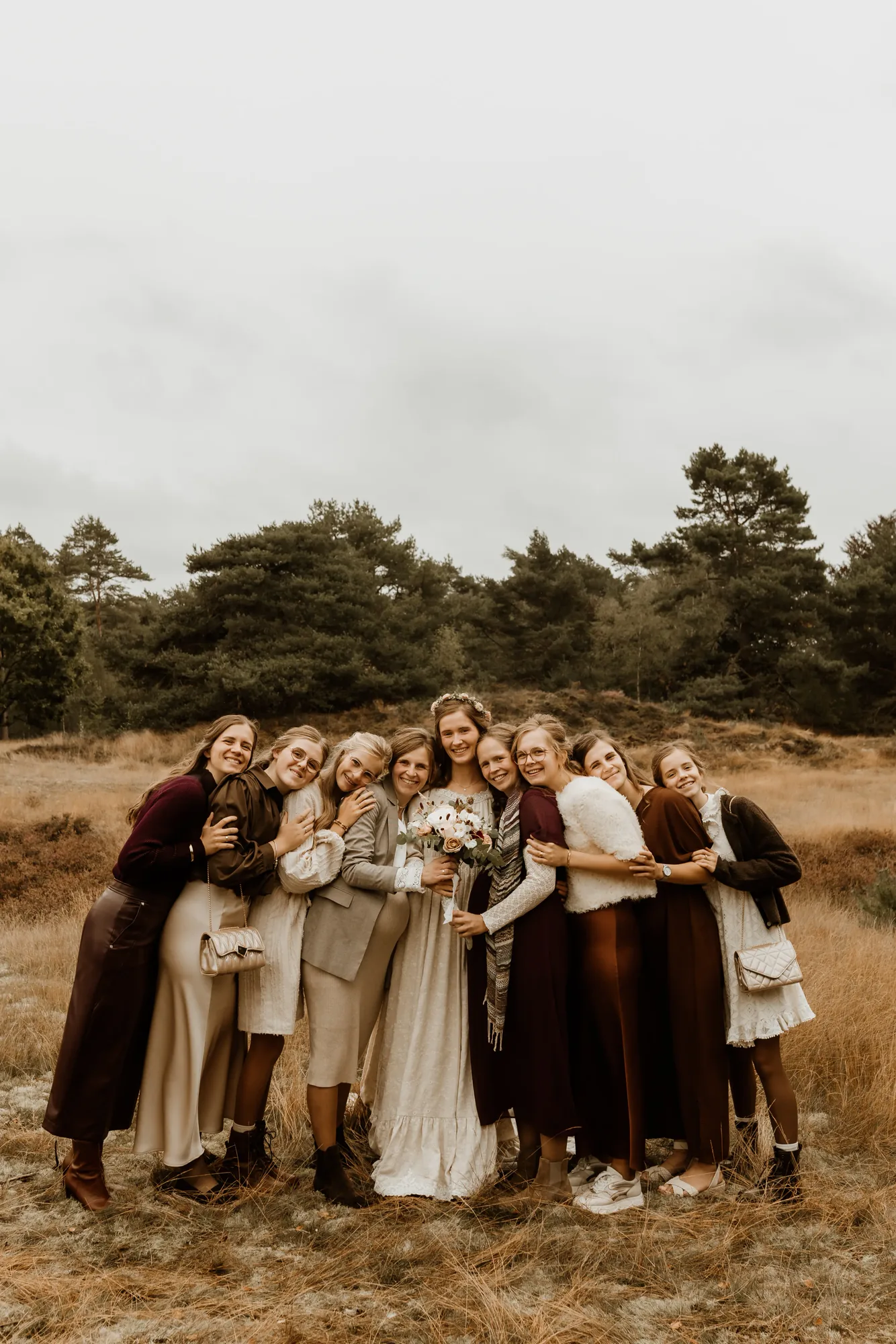 Bruiloft van Ivo en Heidi midden in het bos. — trouwfoto 32