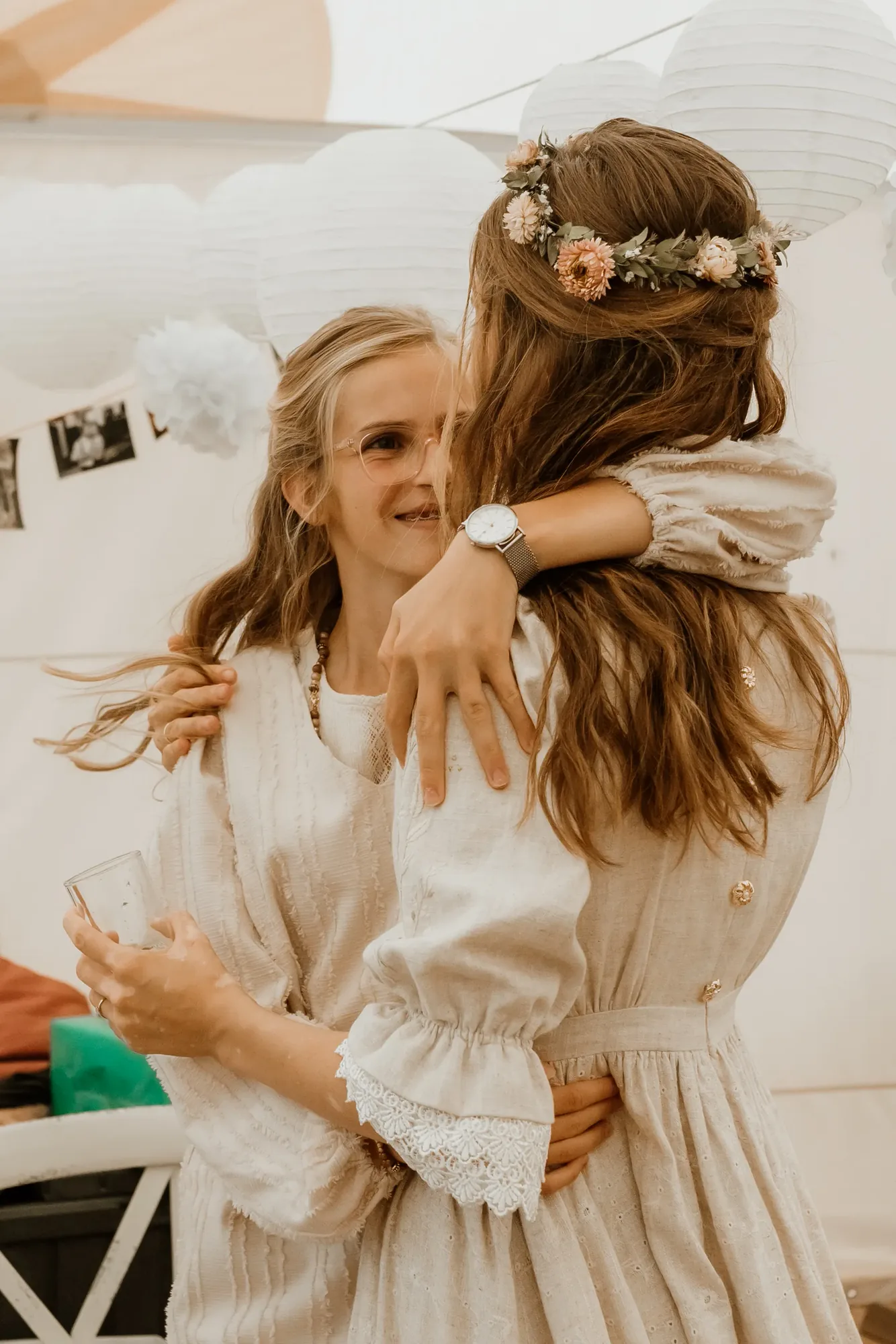Bruiloft van Ivo en Heidi midden in het bos. — trouwfoto 60