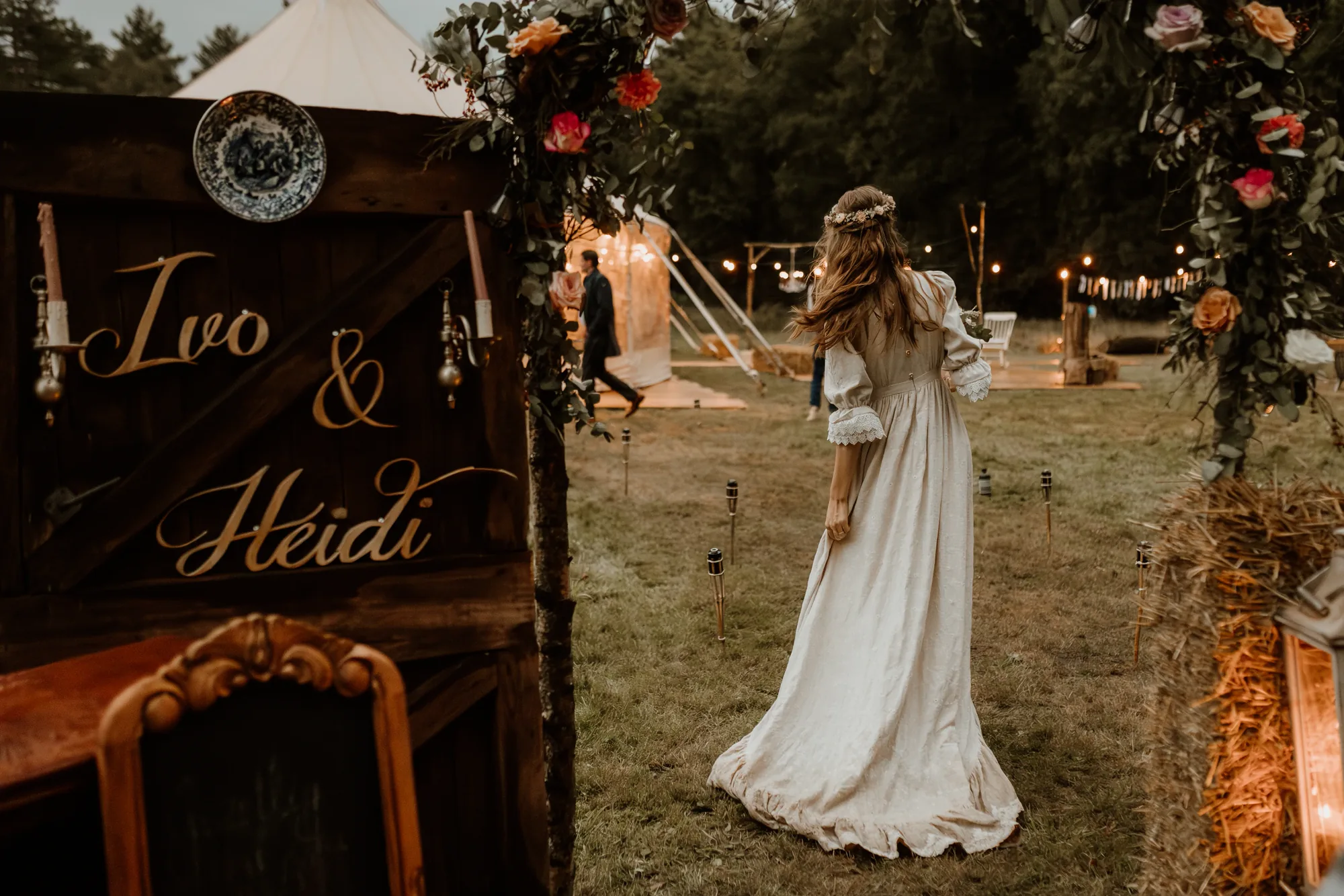 Bruiloft van Ivo en Heidi midden in het bos. — trouwfoto 76
