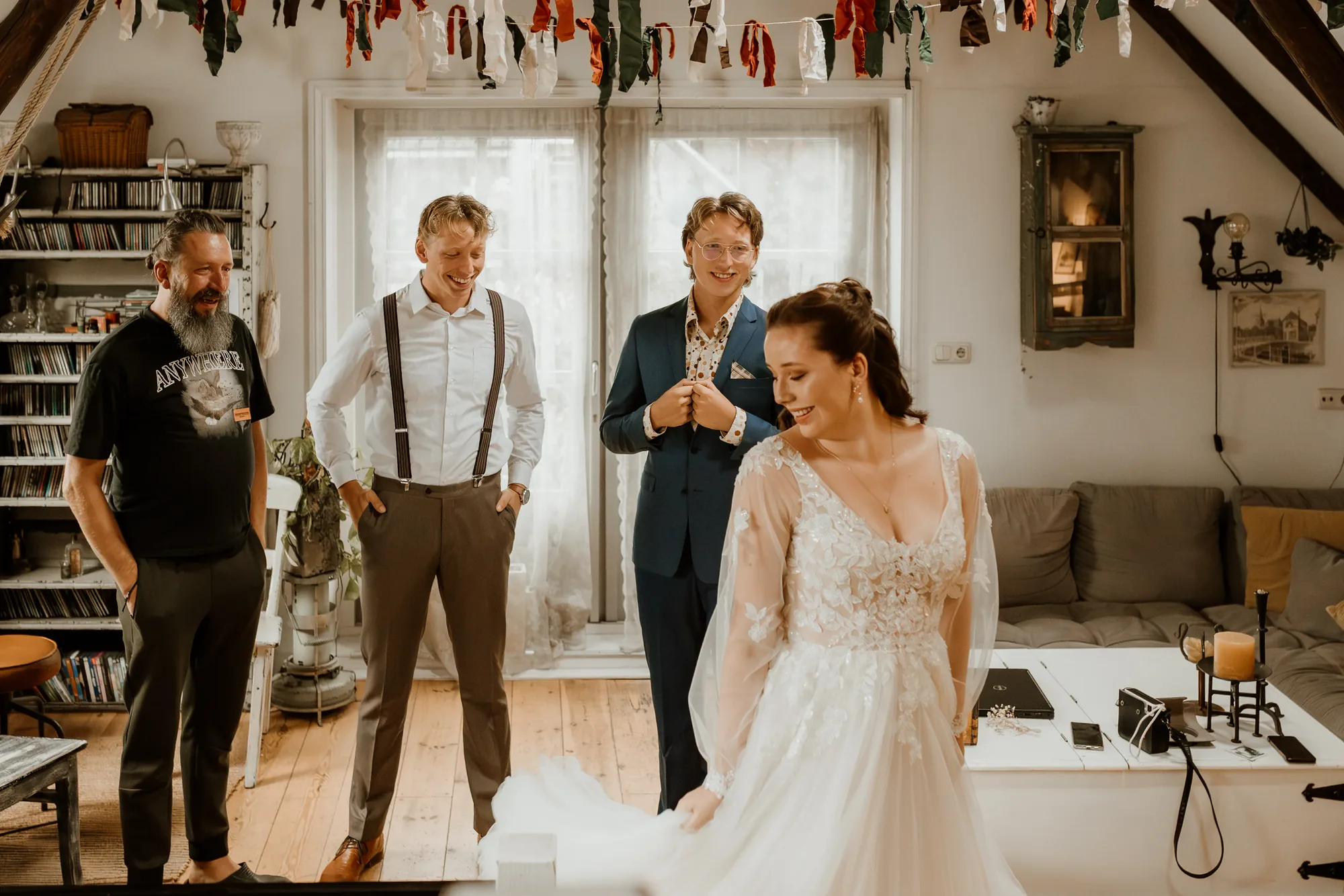 Bruiloft van Jesse en Janneke in Kampen — trouwfoto 22