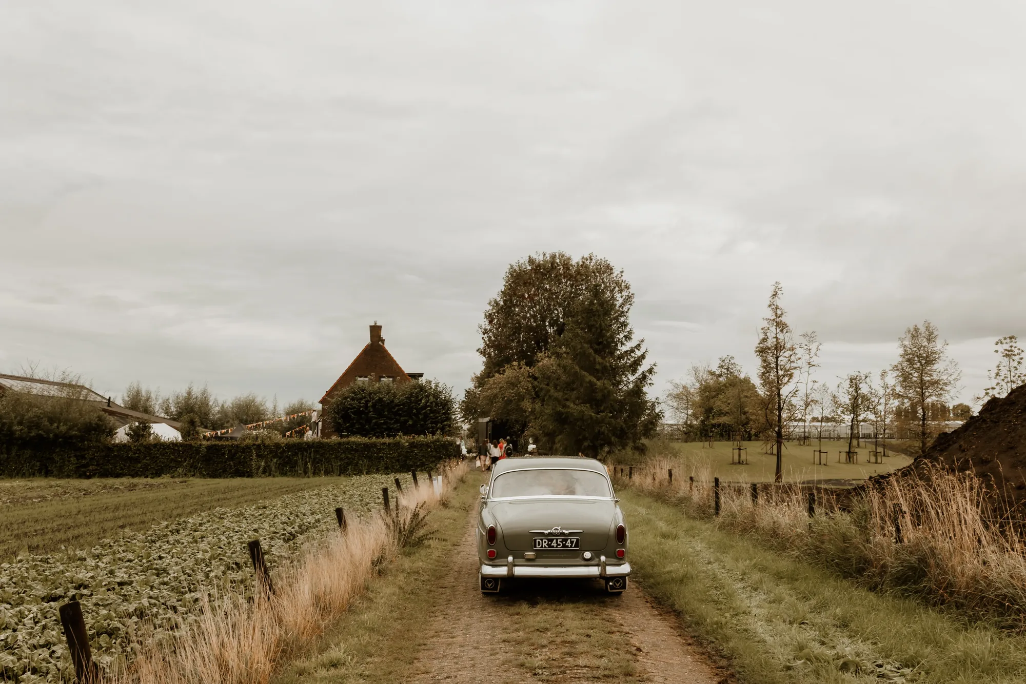 Bruiloft van Jesse en Janneke in Kampen — trouwfoto 53
