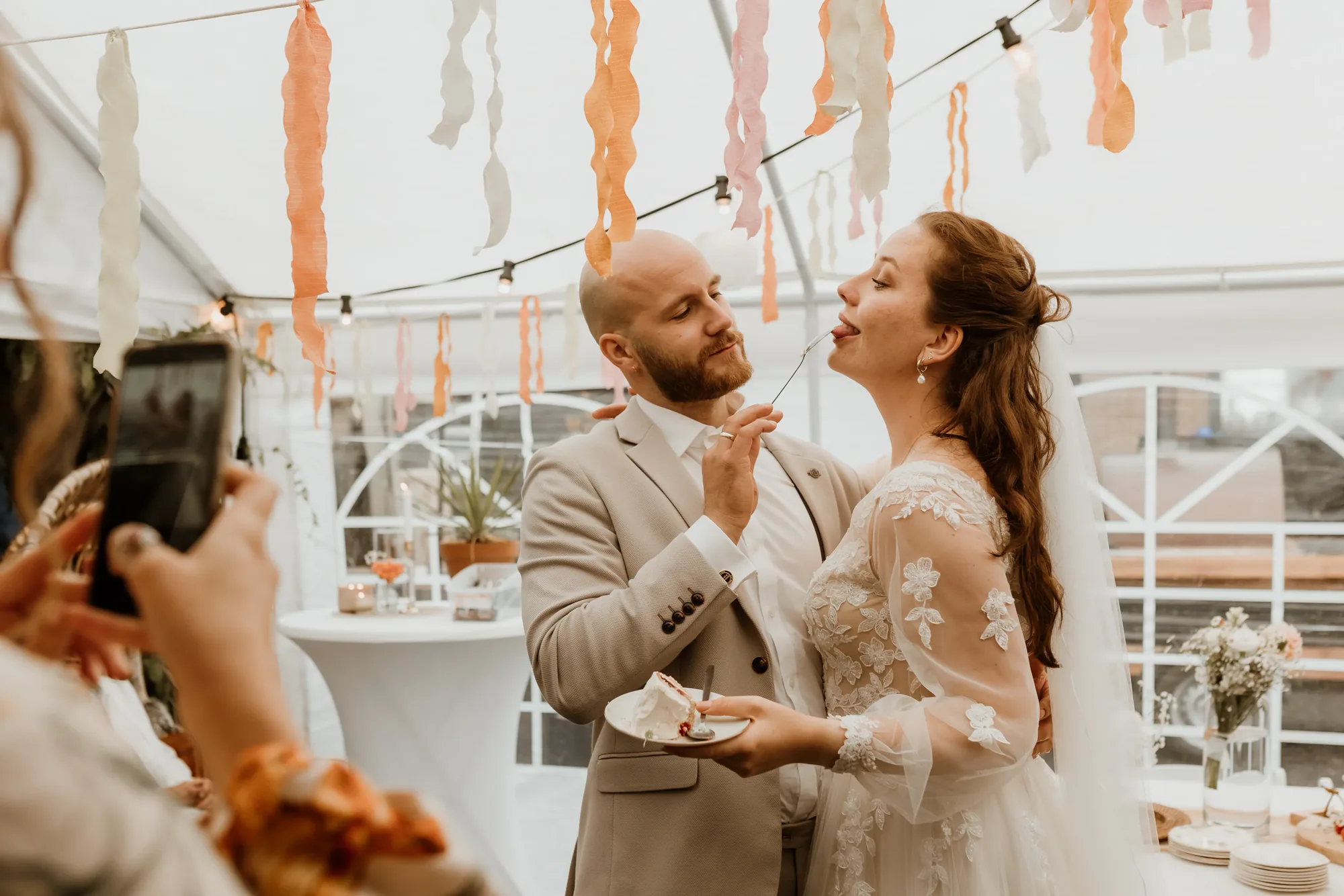 Bruiloft van Jesse en Janneke in Kampen — trouwfoto 60
