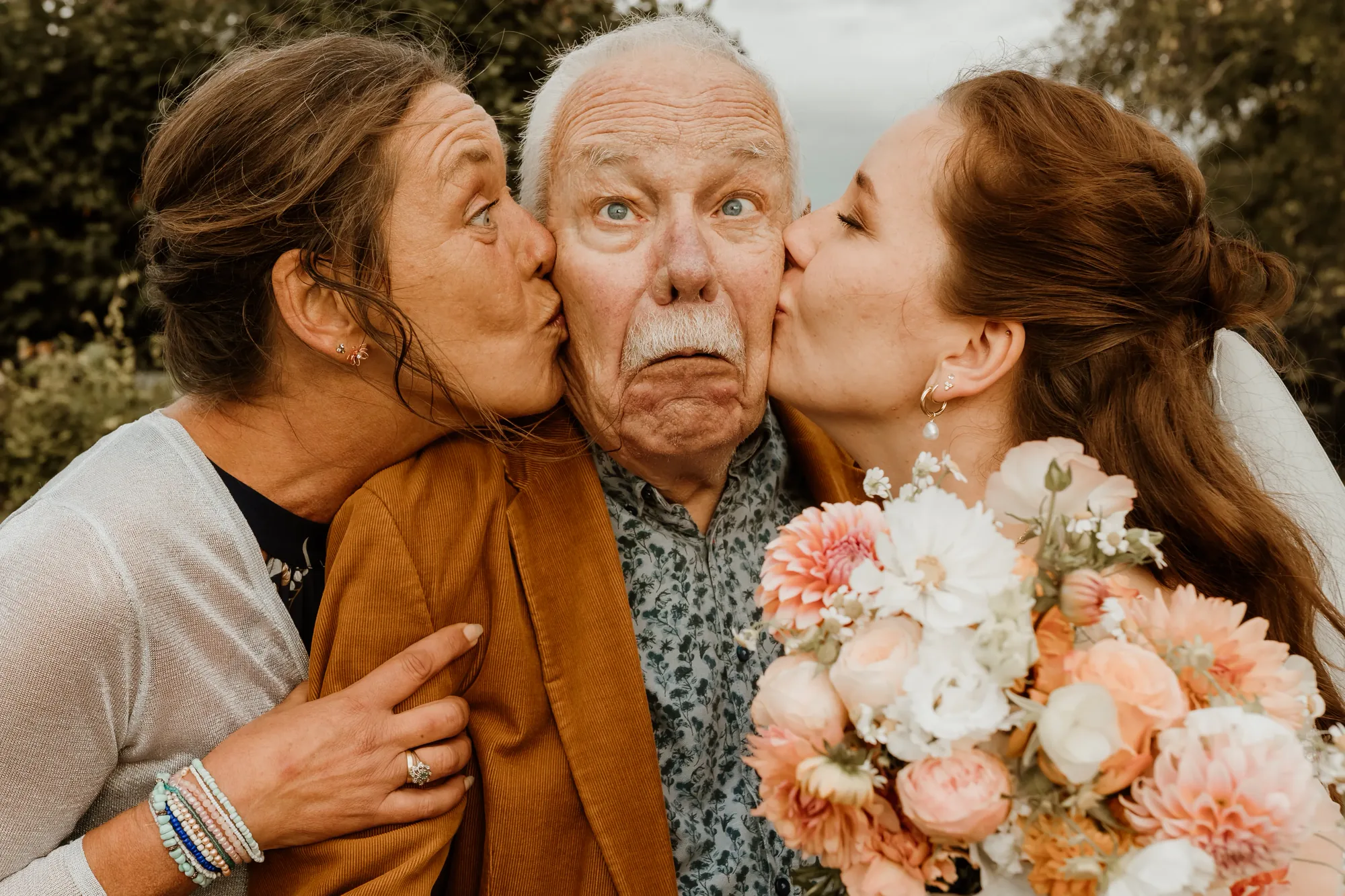 Bruiloft van Jesse en Janneke in Kampen — trouwfoto 70
