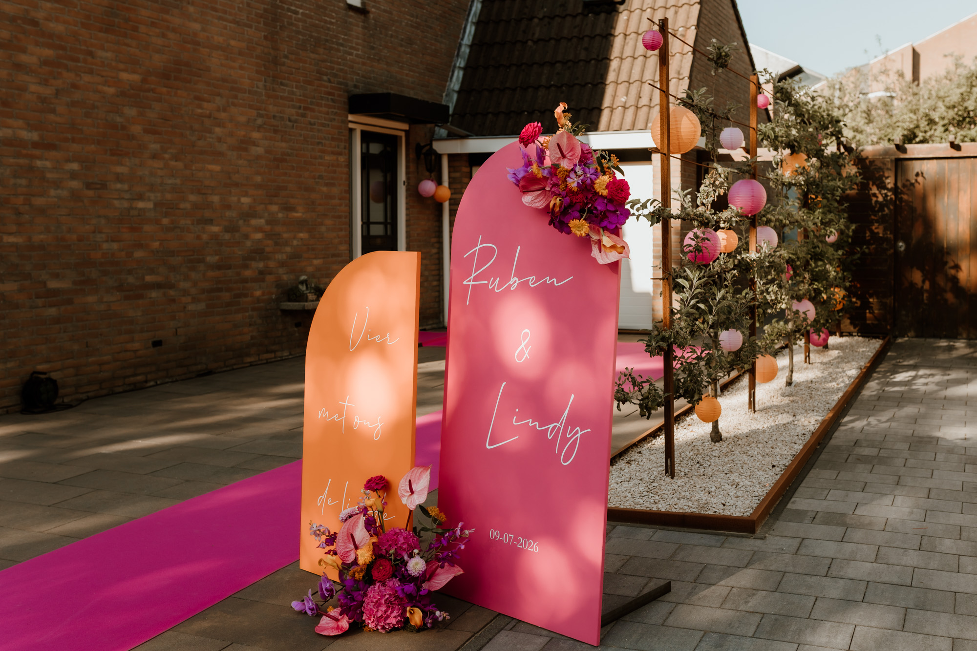 Ruben en Lindy vieren de liefde — trouwfoto 9