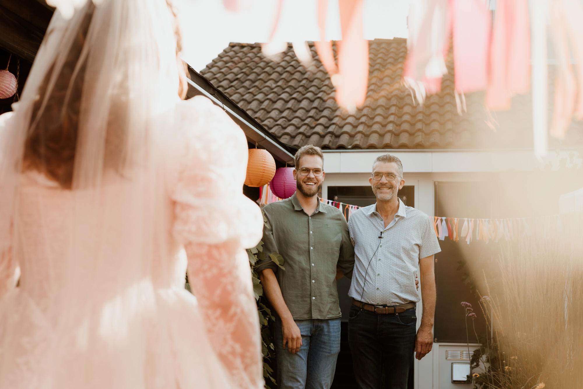 Ruben en Lindy vieren de liefde — trouwfoto 18