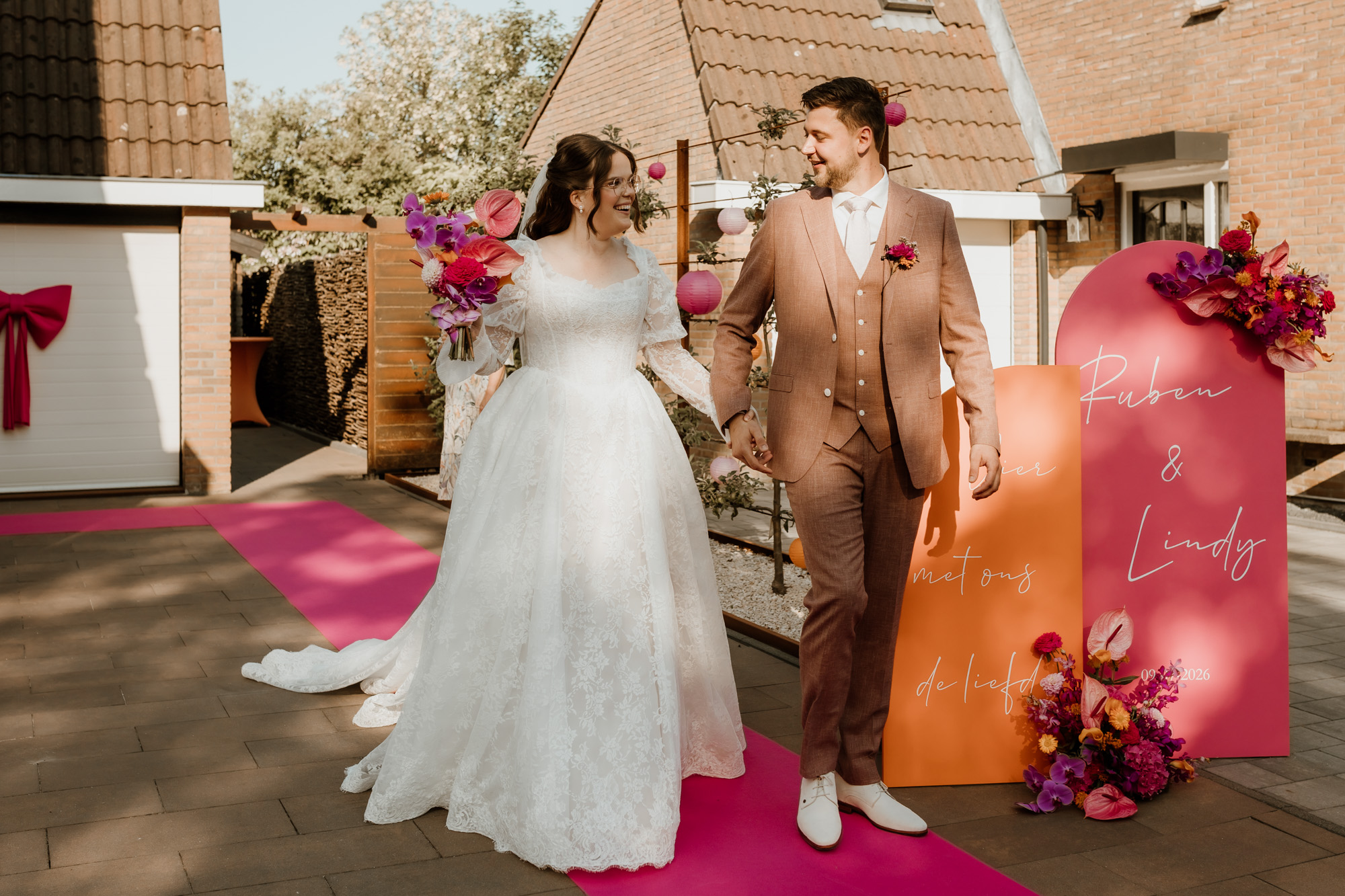 Ruben en Lindy vieren de liefde — trouwfoto 23