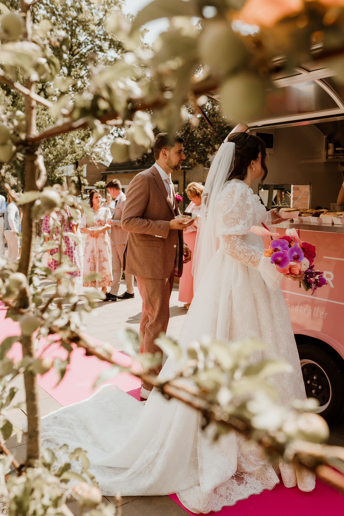 Ruben en Lindy vieren de liefde — trouwfoto 62