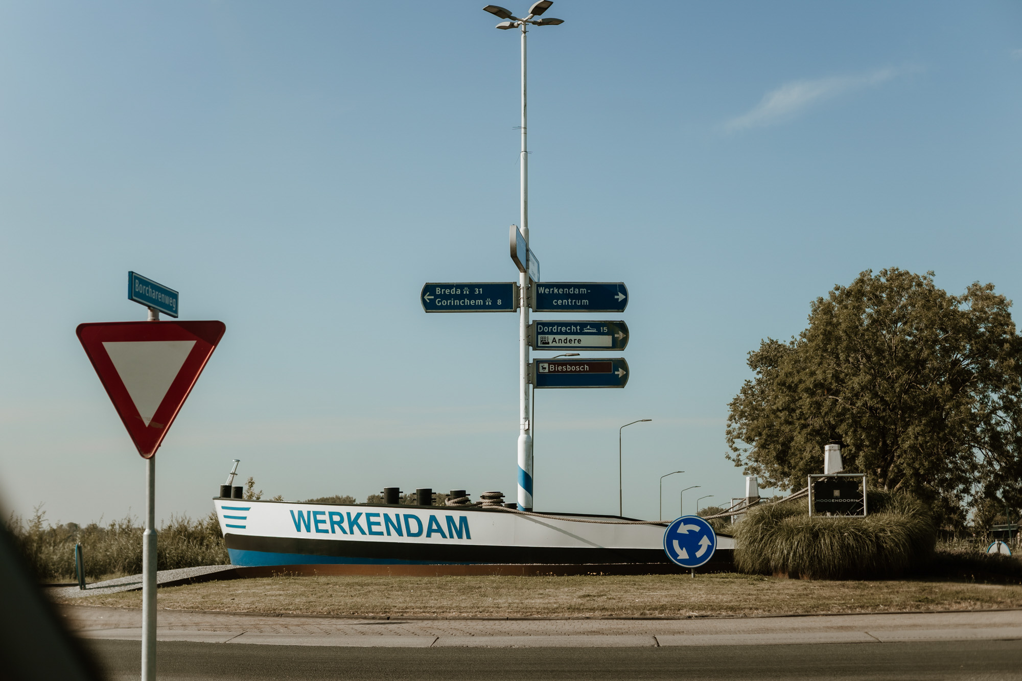 Tjeerd en Lisa trouwen bij Landhuis Wolfslaar in Breda — trouwfoto 20