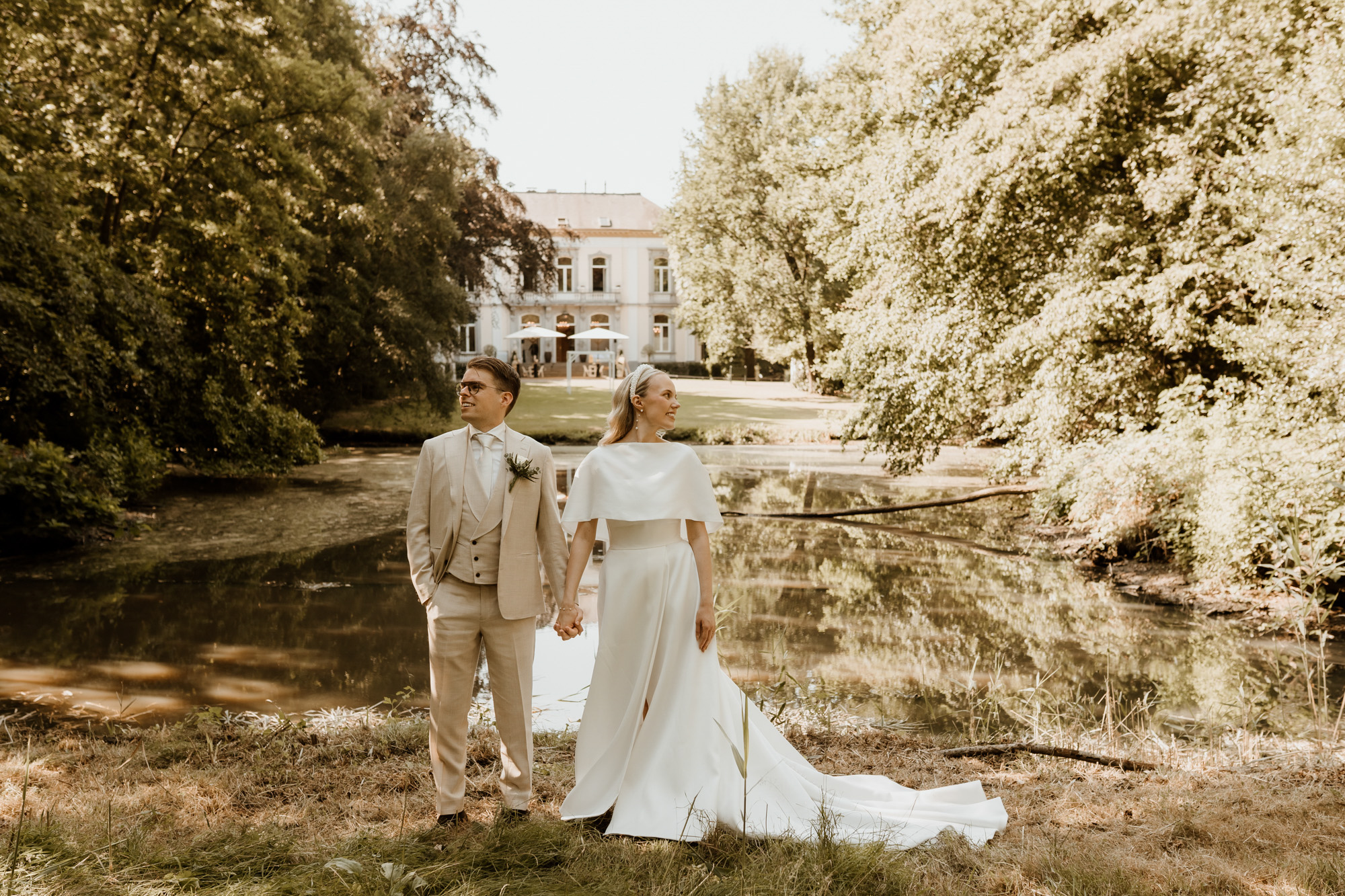 Tjeerd en Lisa trouwen bij Landhuis Wolfslaar in Breda — trouwfoto 29