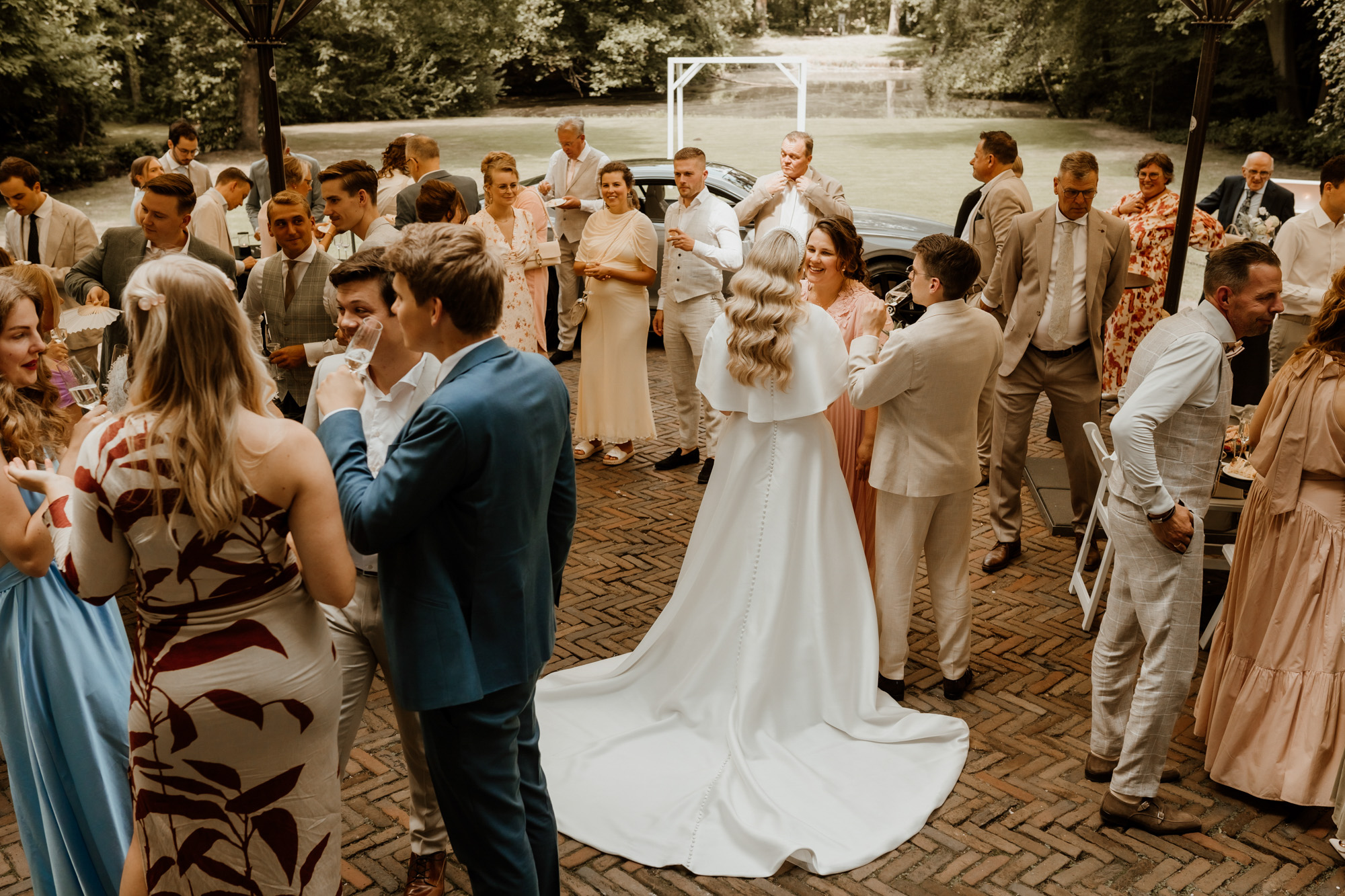 Tjeerd en Lisa trouwen bij Landhuis Wolfslaar in Breda — trouwfoto 70