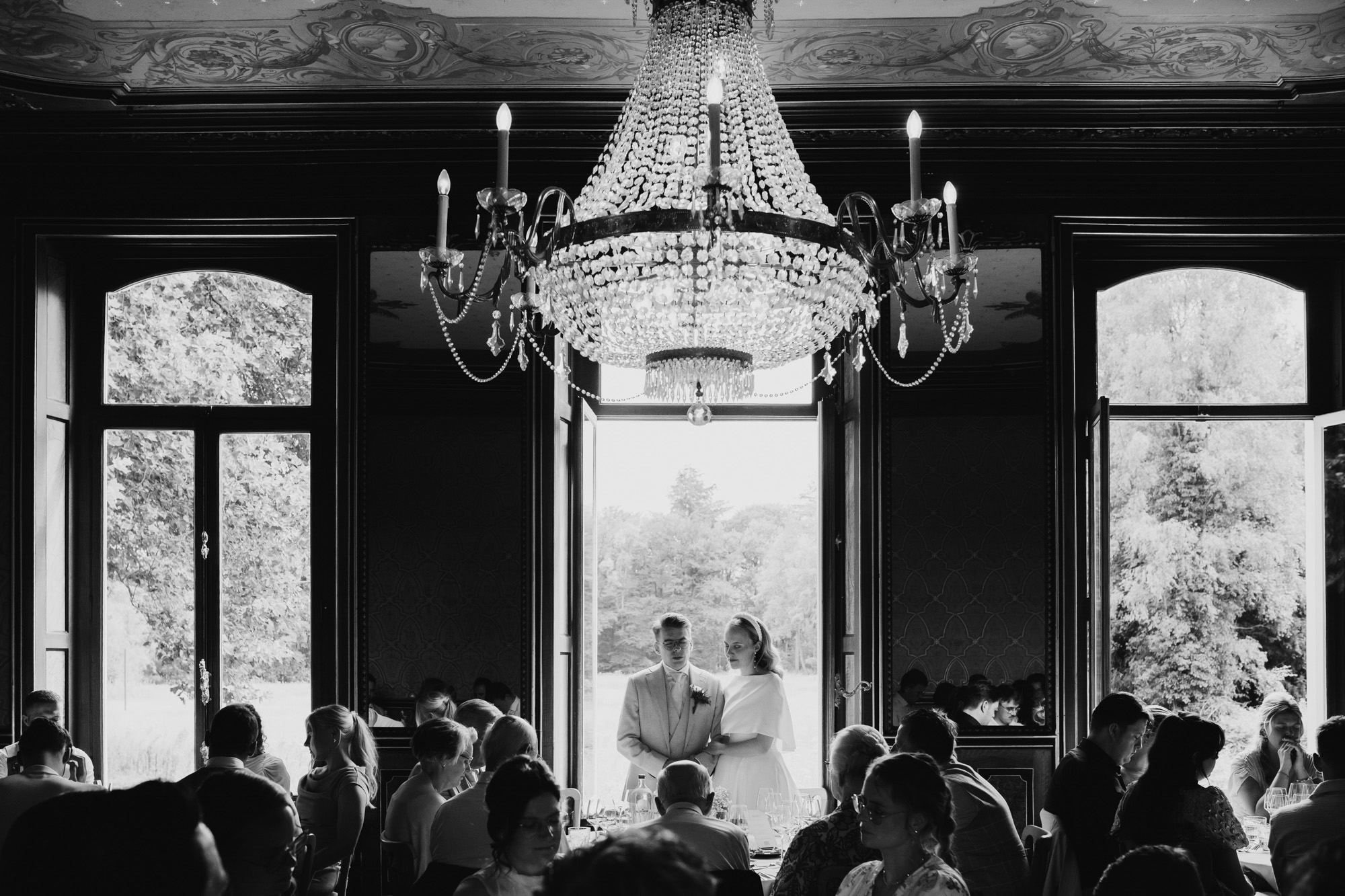 Tjeerd en Lisa trouwen bij Landhuis Wolfslaar in Breda — trouwfoto 82
