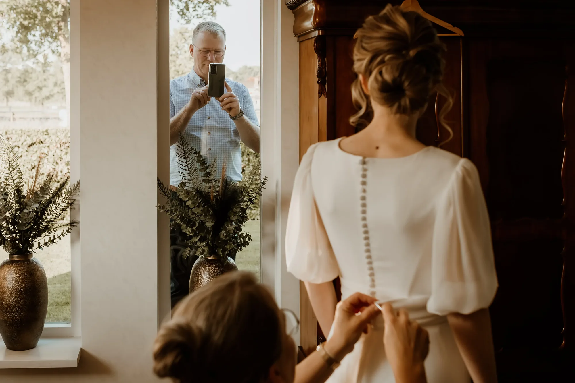 Bruiloft van Willem en Thirza op de Veluwe — trouwfoto 14