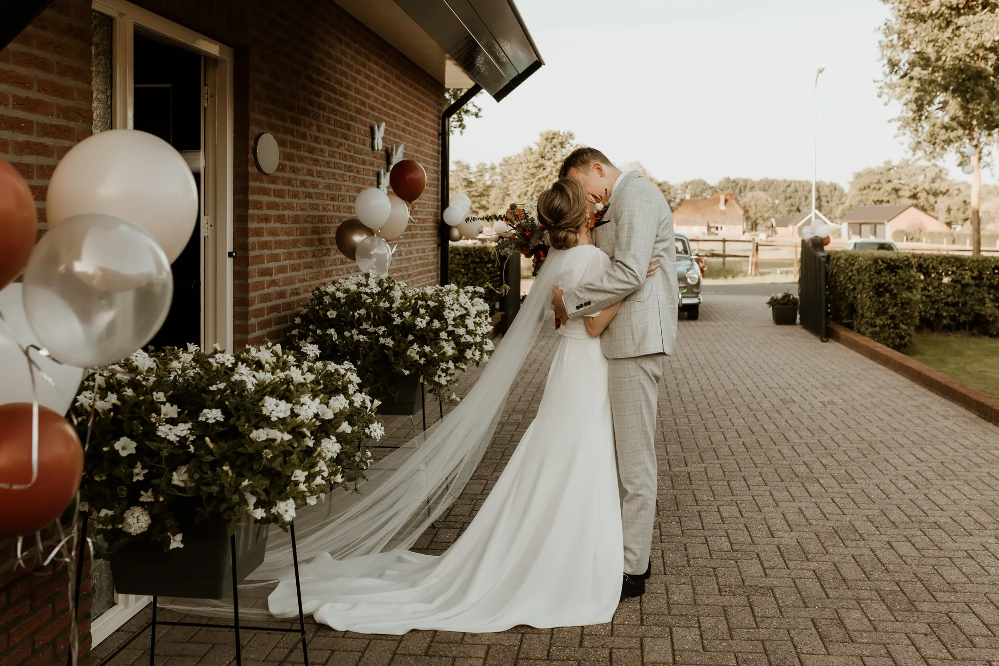 Bruiloft van Willem en Thirza op de Veluwe — trouwfoto 16